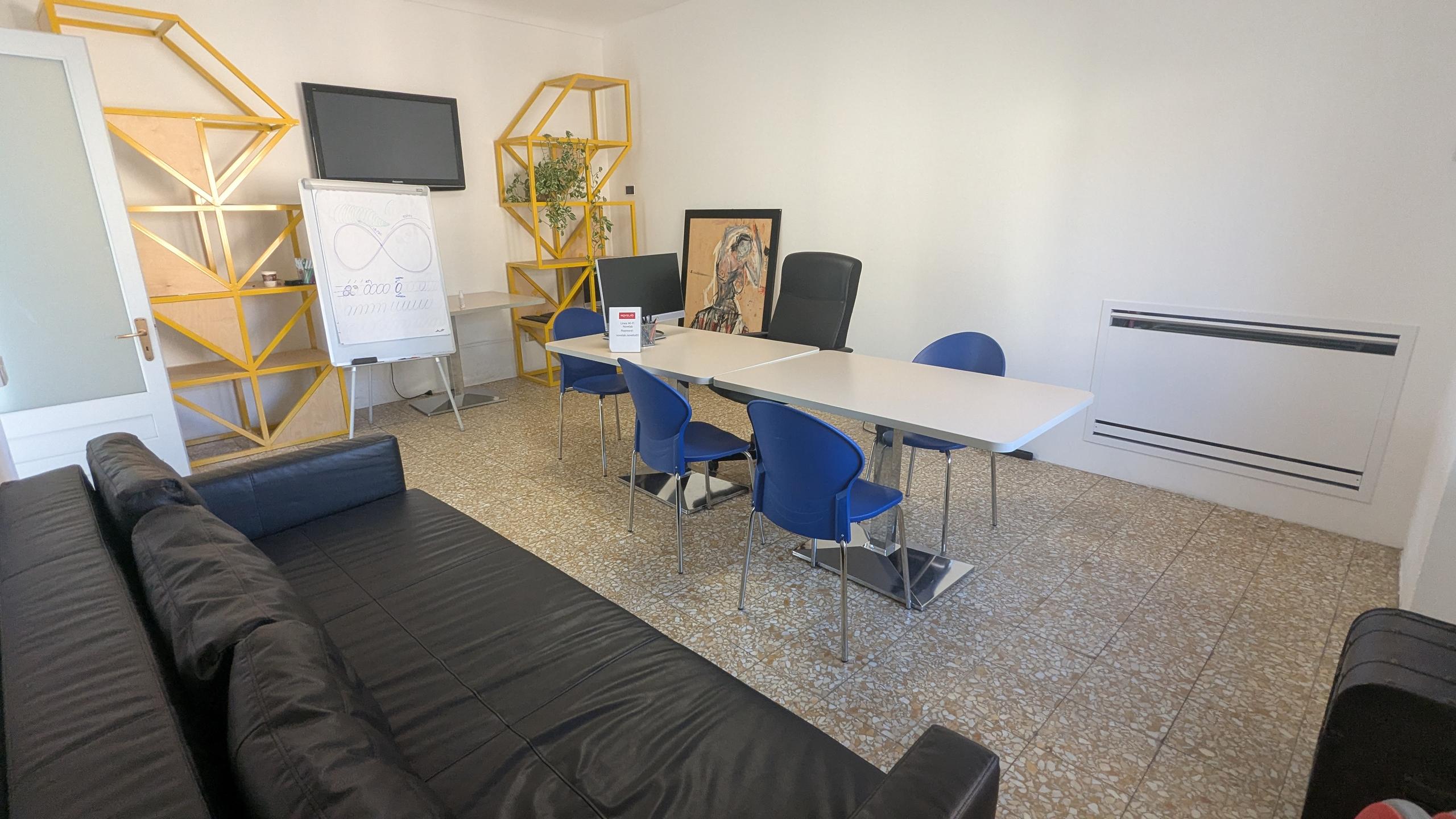 Sala Easy