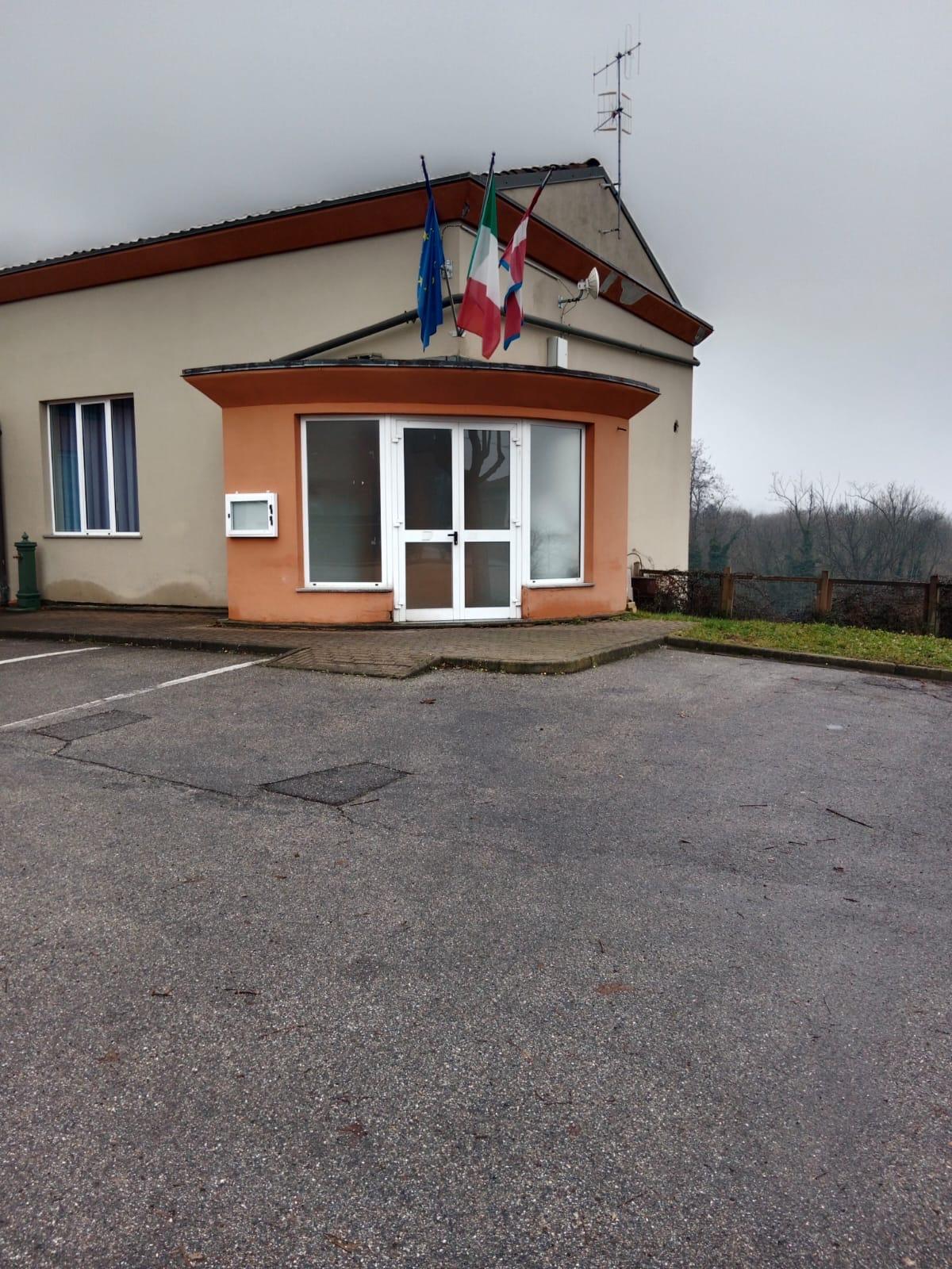 Salone presso circolo di Rivalta di La Morra