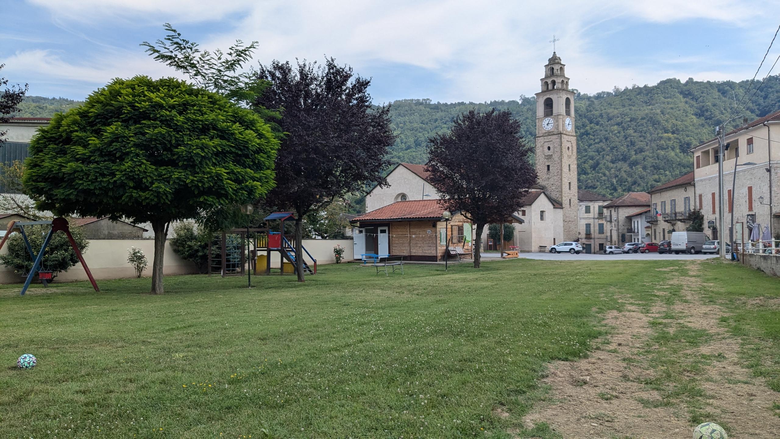 Giardino area bimbi