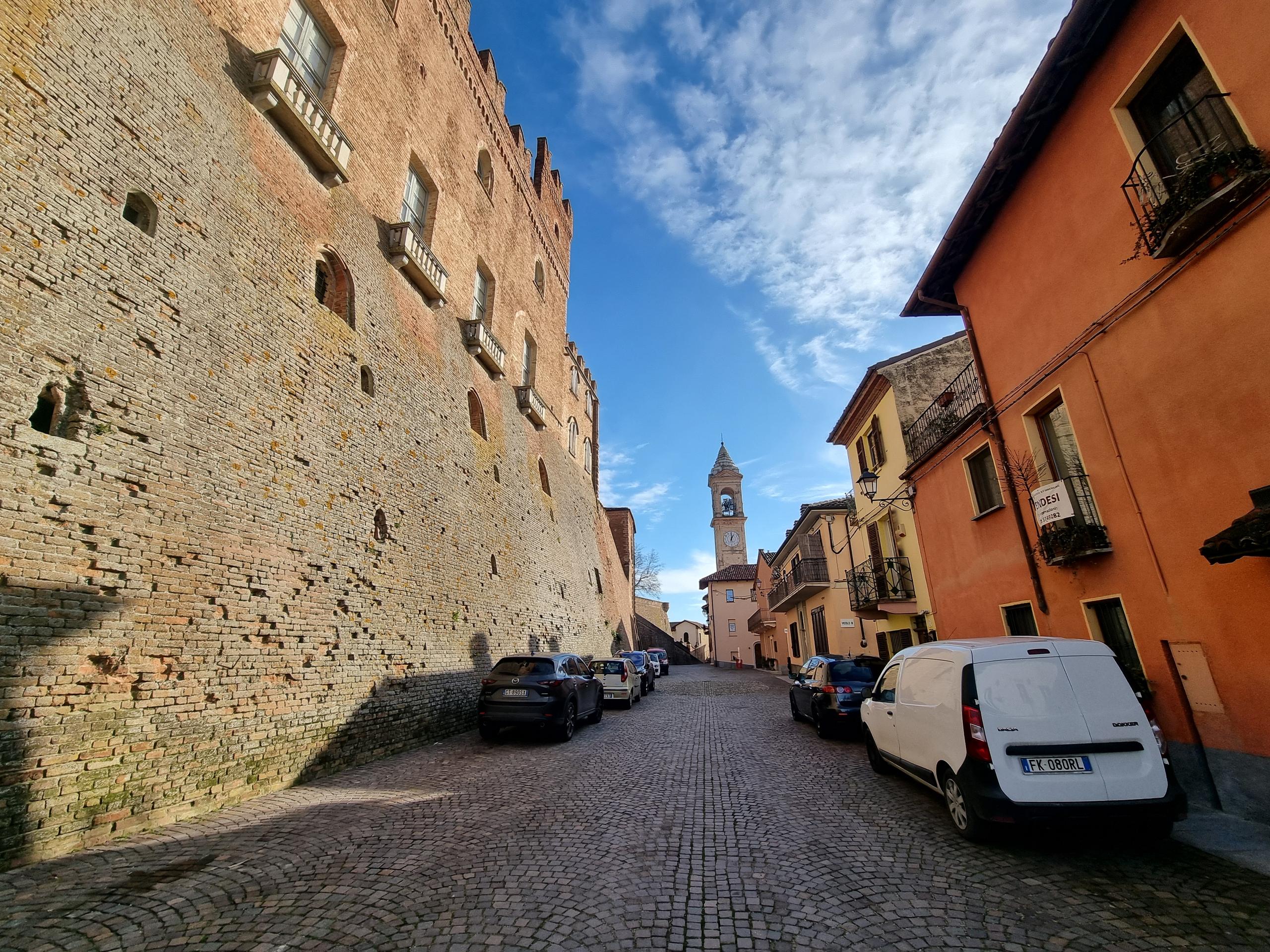 Piazza Umberto I e Via Castello