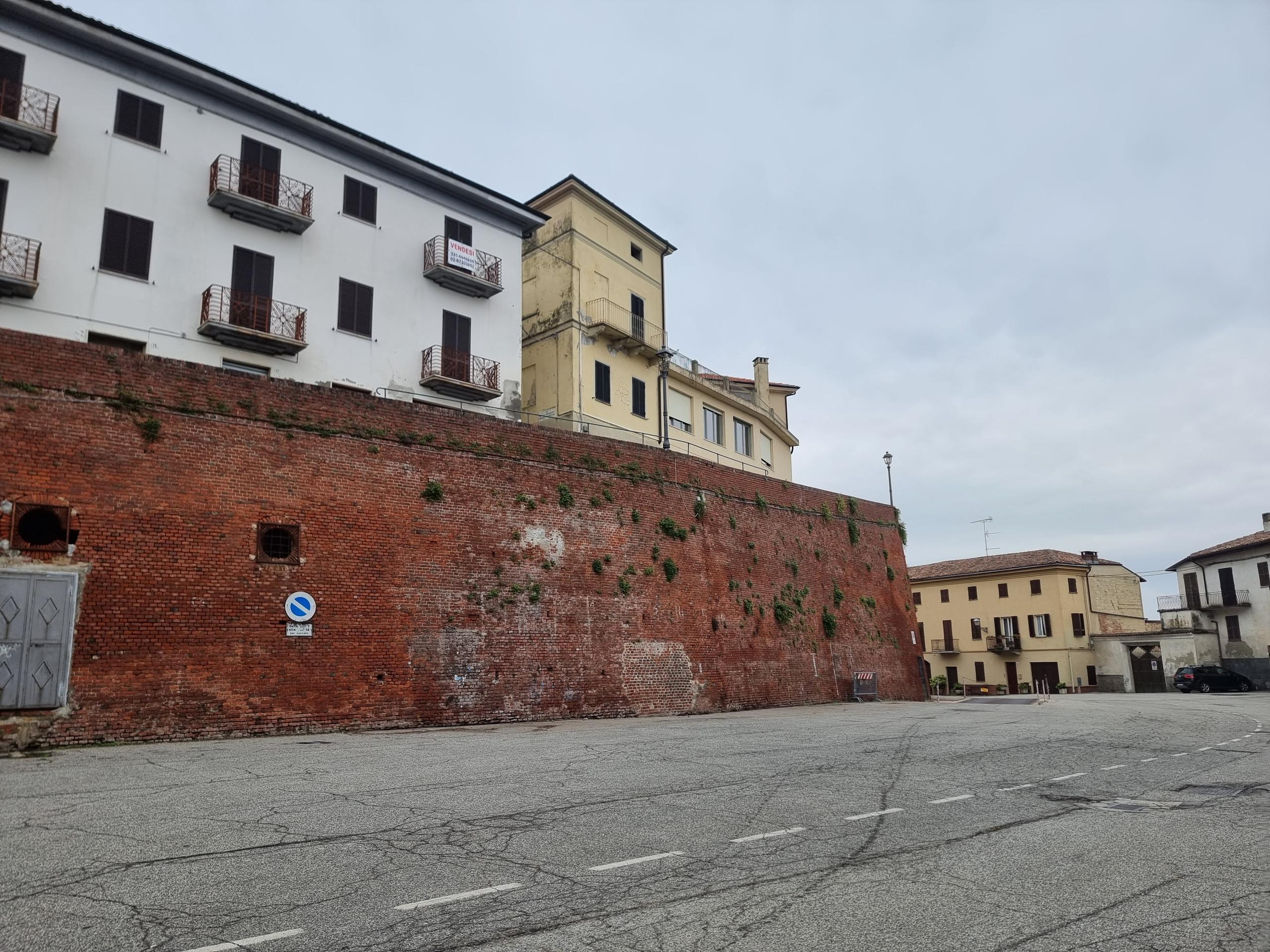 Via Cesare Battisti e Piazza Regina Margherita