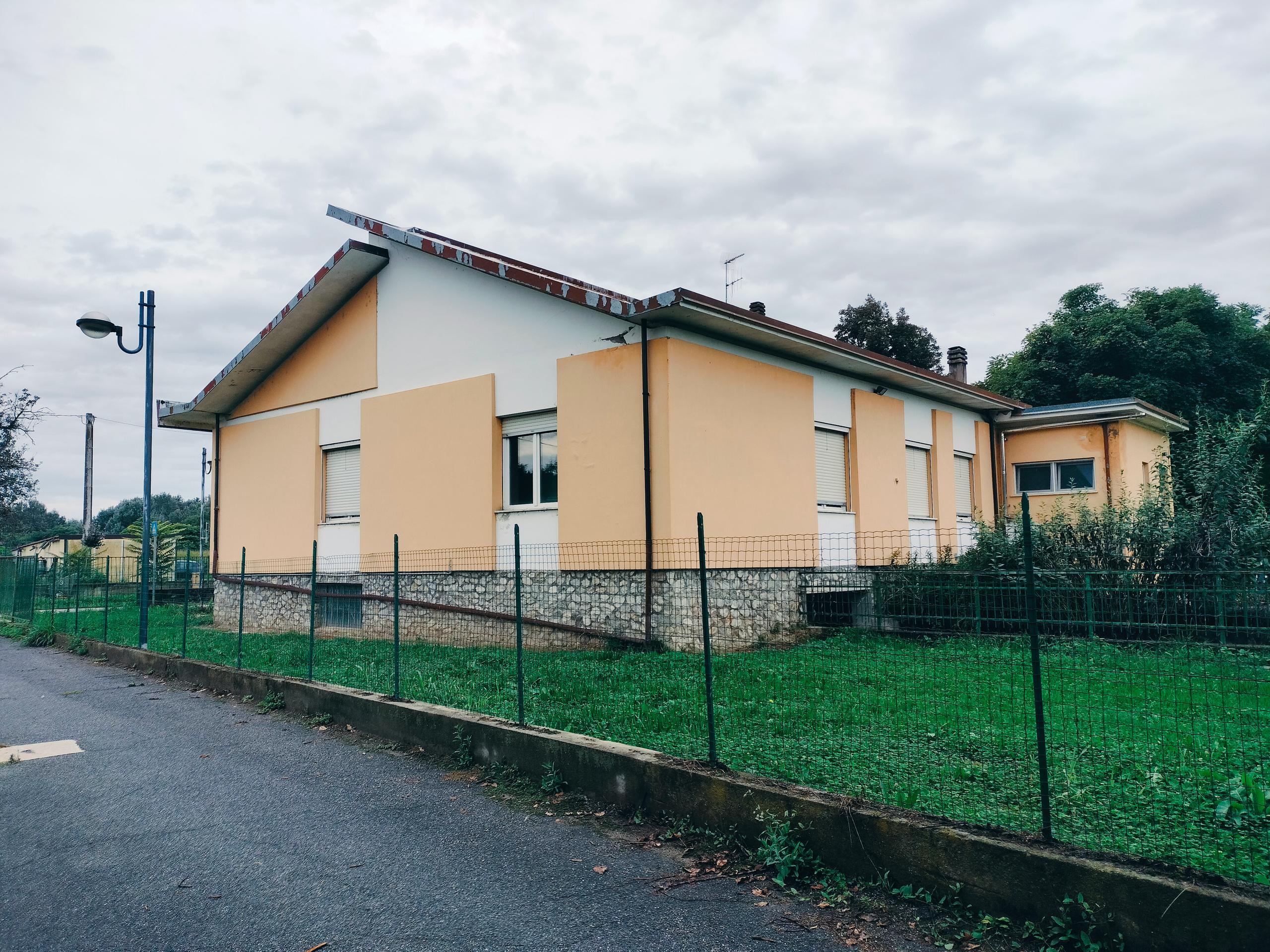 Scuola materna - piano rialzato