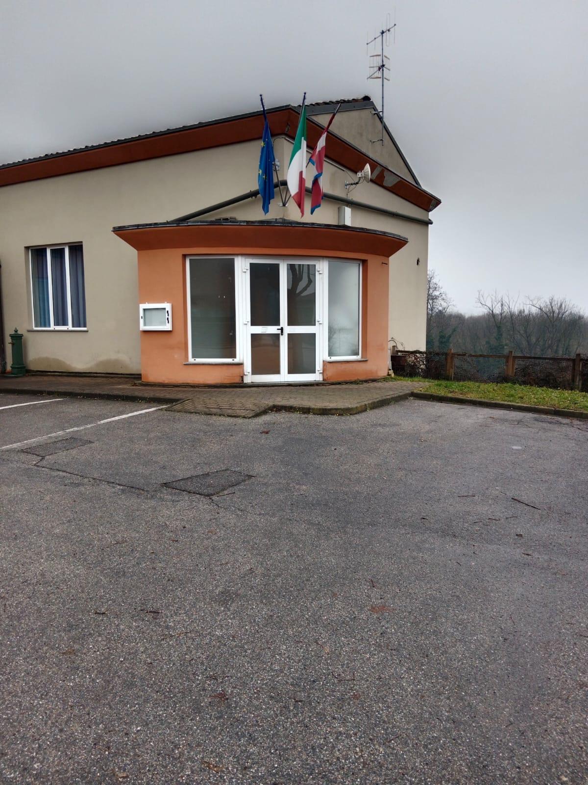 Salone presso circolo di Rivalta di La Morra