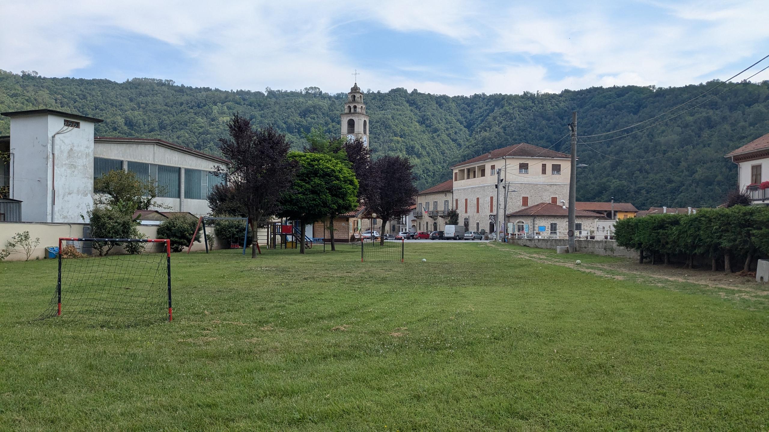 Giardino area bimbi