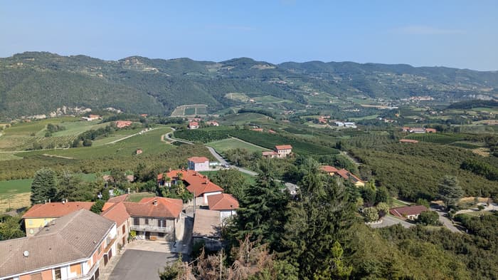Foto di Campo da Tennis a Perletto